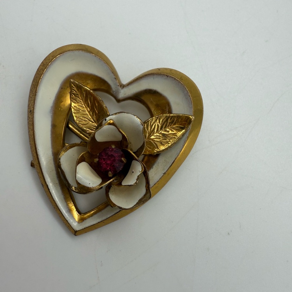 Vintage Signed Coro Gold Tone Heart Enamel Flower Rhinestone Pin Brooch Retro - Picture 9 of 10